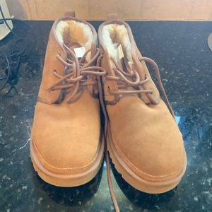 Men’s size 11 UGG Boots